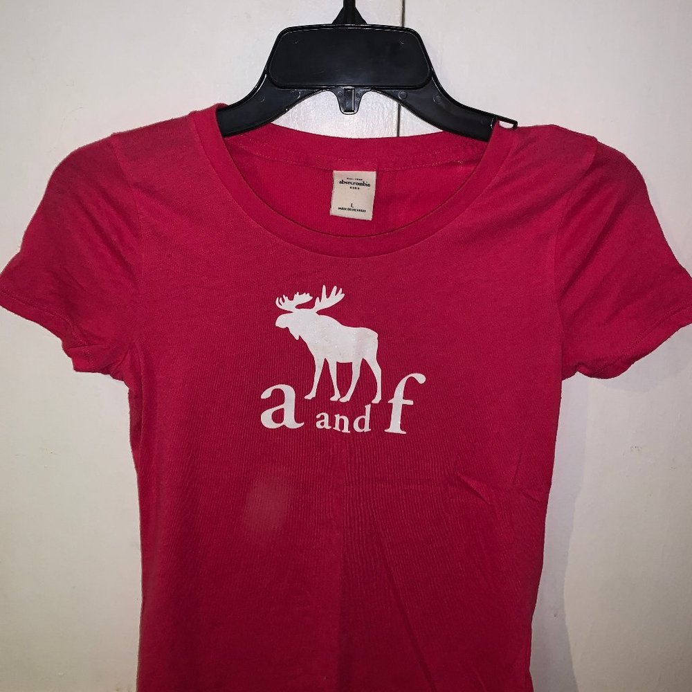 Pink Abercrombie Kids Tee w/ White Sparkle Design